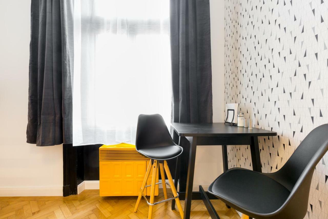 Leah Studios Budapest Exteriör bild